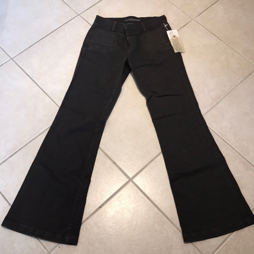 Flare leg stretch pants